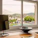 2 Bed In Oc-88864 Casa de Férias *