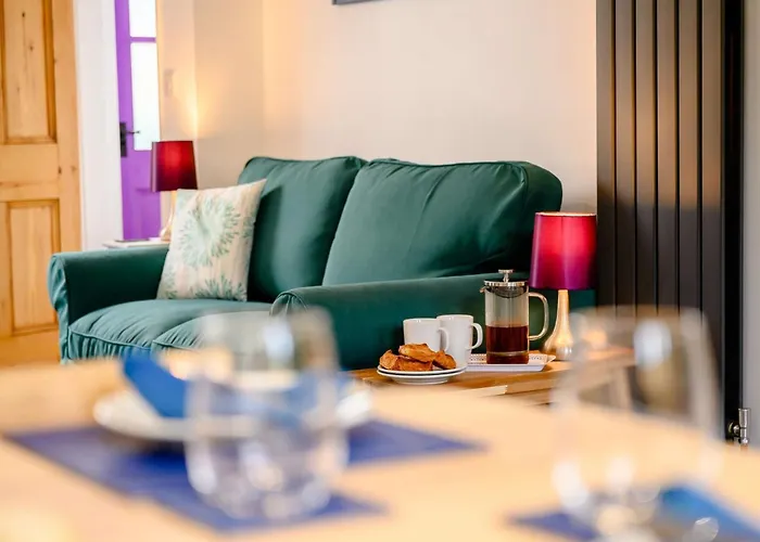 2 Bed In 88864 كيسويك